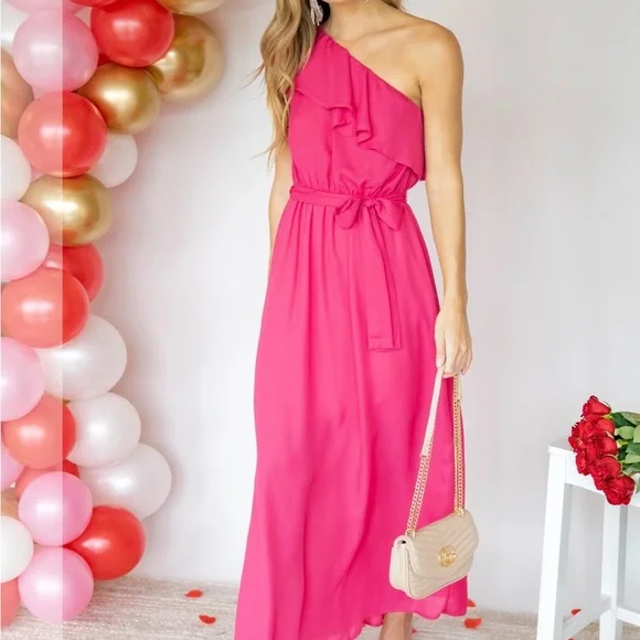 Andree by unit ONE SHOULDER RUFFLE MAXI DRESS - FUCHSIA - Picture 2 of 9